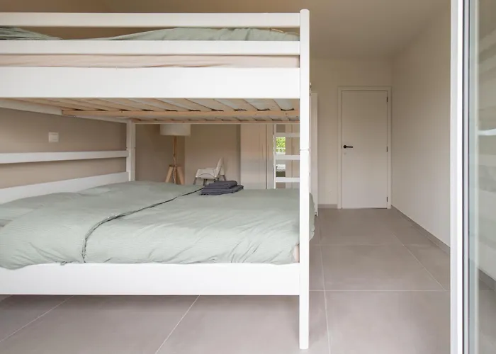 Cozy Seaside Apartment