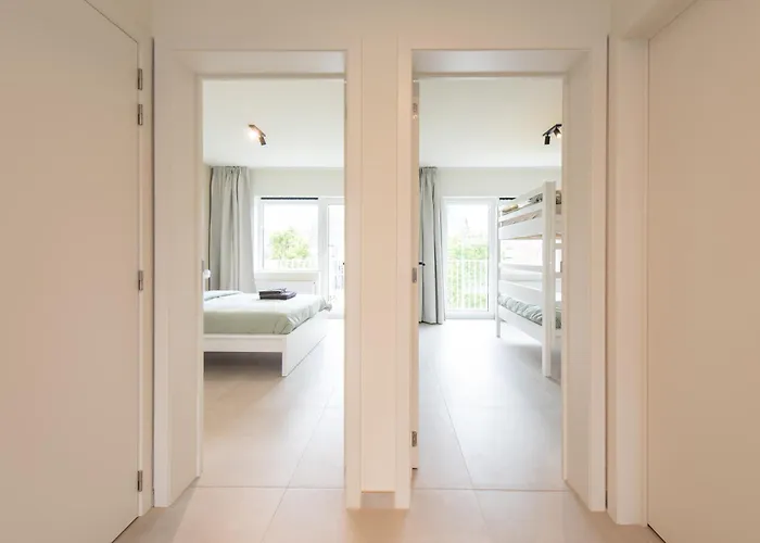 Cozy Seaside Apartment